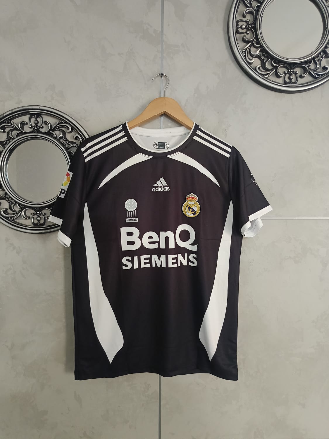 REAL MADRID 2006-07 AWAY BECKAM HALF SLEEVE PREMIUM QUALITY