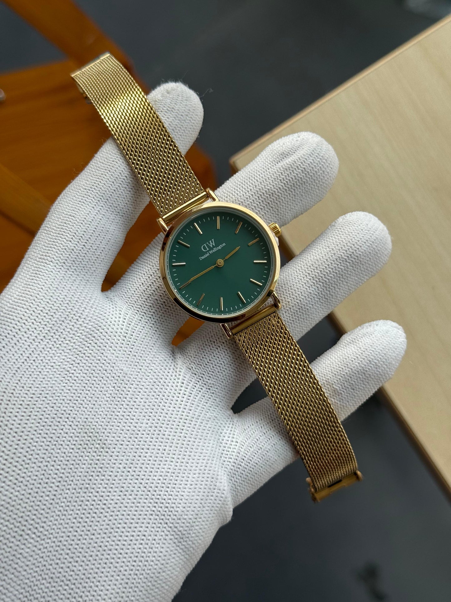 Daniel Wellington Analog Women's Watch