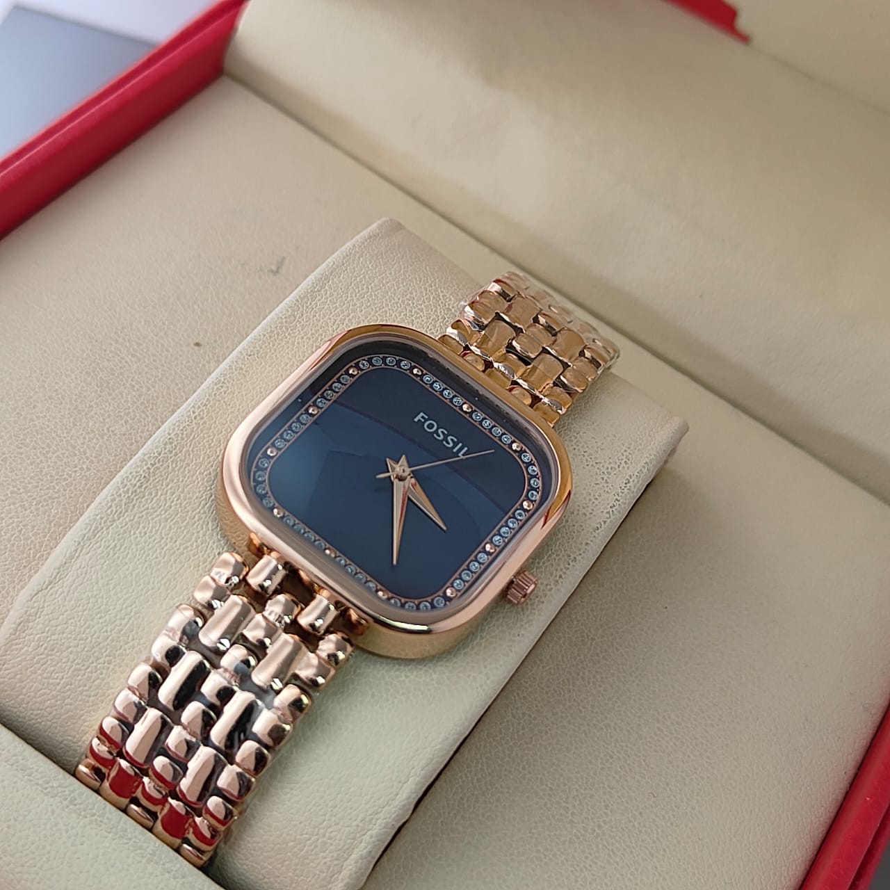 Fossil (One year warranty)