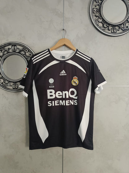 REAL MADRID 2006-07 AWAY BECKAM HALF SLEEVE PREMIUM QUALITY